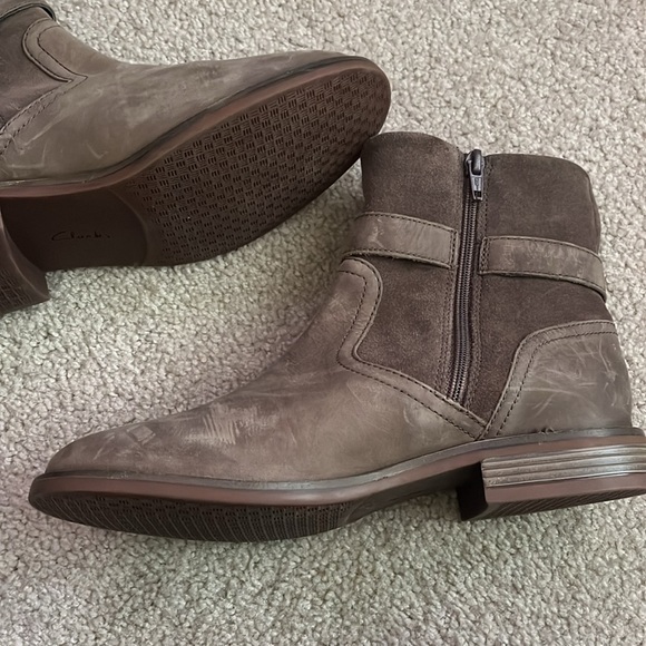 “Clark’s: Women’s Bootie size 8” - Picture 11 of 11
